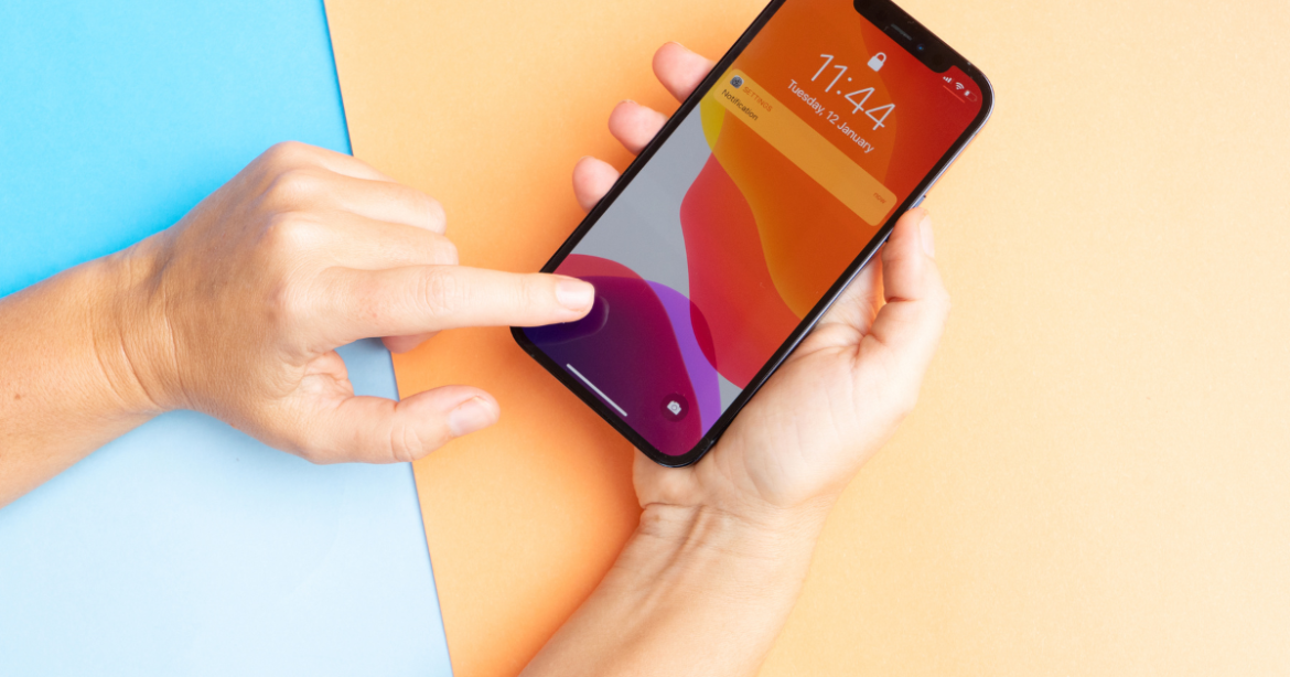 iphone 17 กับคู่แข่ง Apple จะงัดไม้เด็ดอะไรมาสู้กับ Samsung และสมาร์ทโฟนฝั่ง Android?